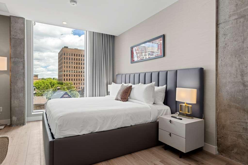 Soho Residences Champagne Ottawa Room photo